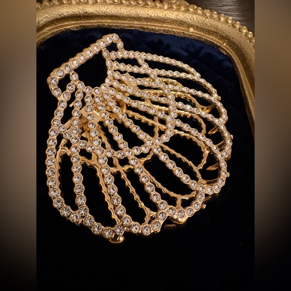 Elegant Gold Crystal Clamp Hair Clip